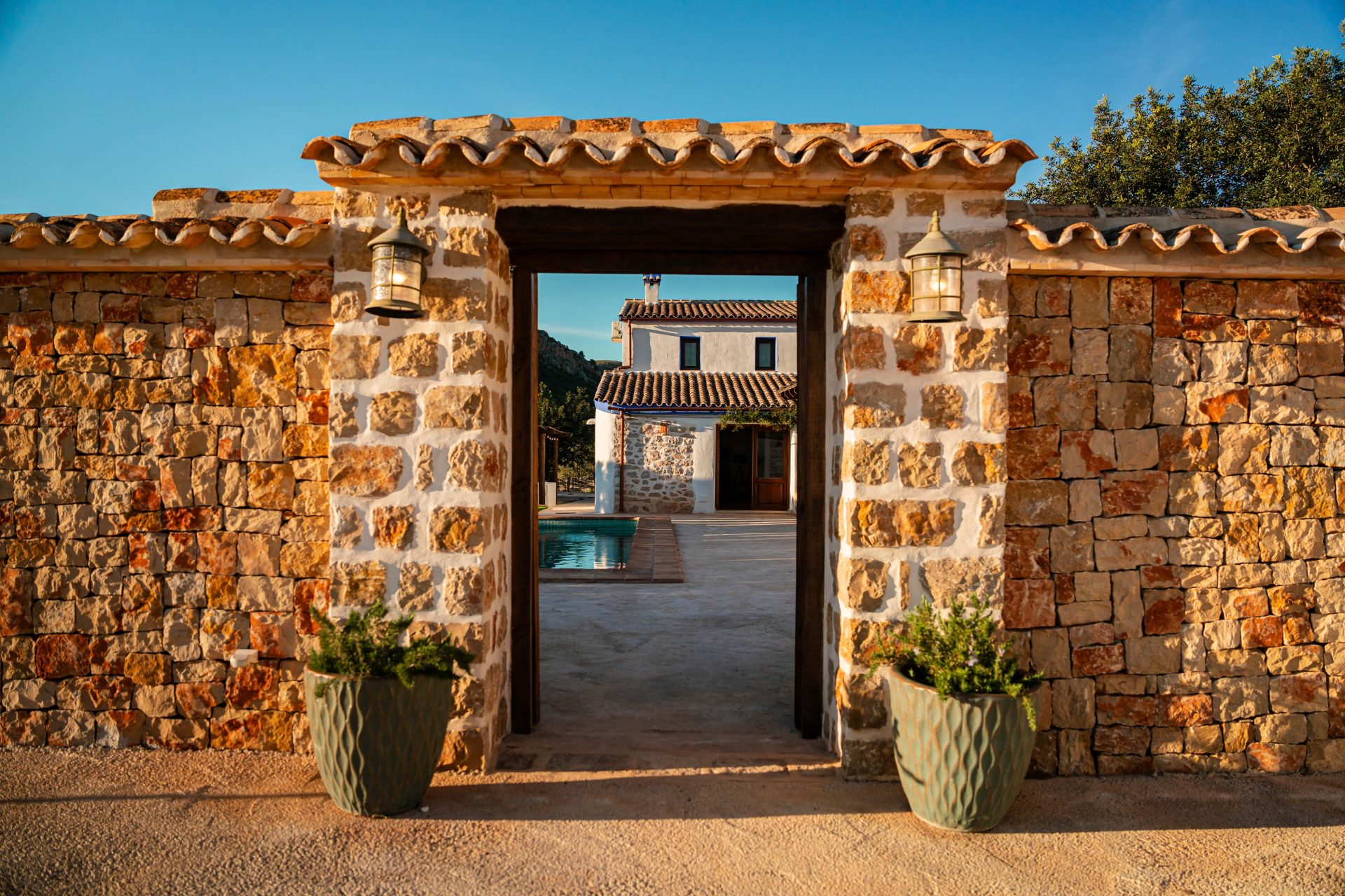 Casa Romero con jard&iacute;n y vistas a la sierra en Benissa, Costa Blanca