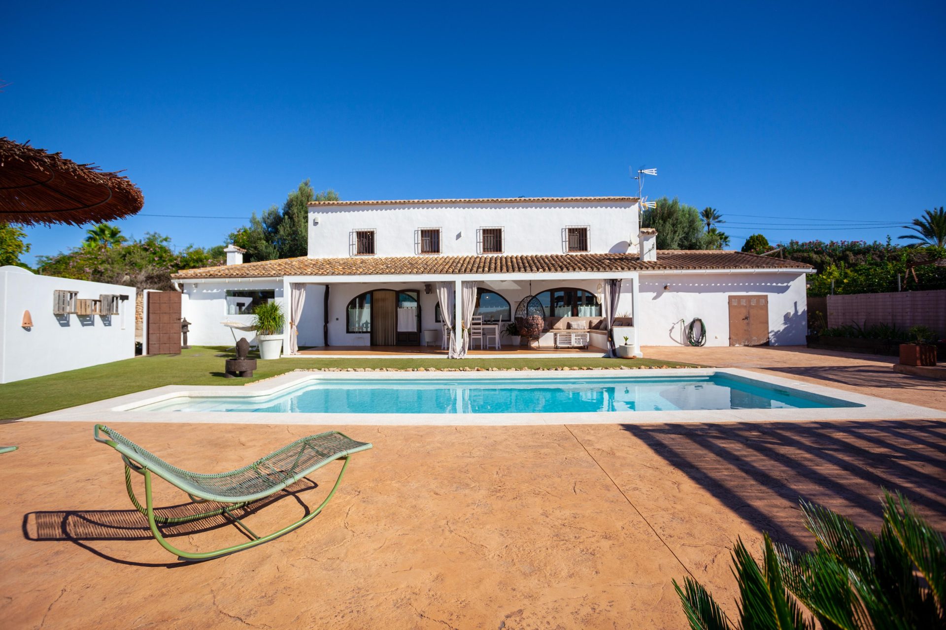 Villa Atrapasomnis con piscina privada en Benissa, Costa Blanca — reserva directa con Home Apo sin comisiones